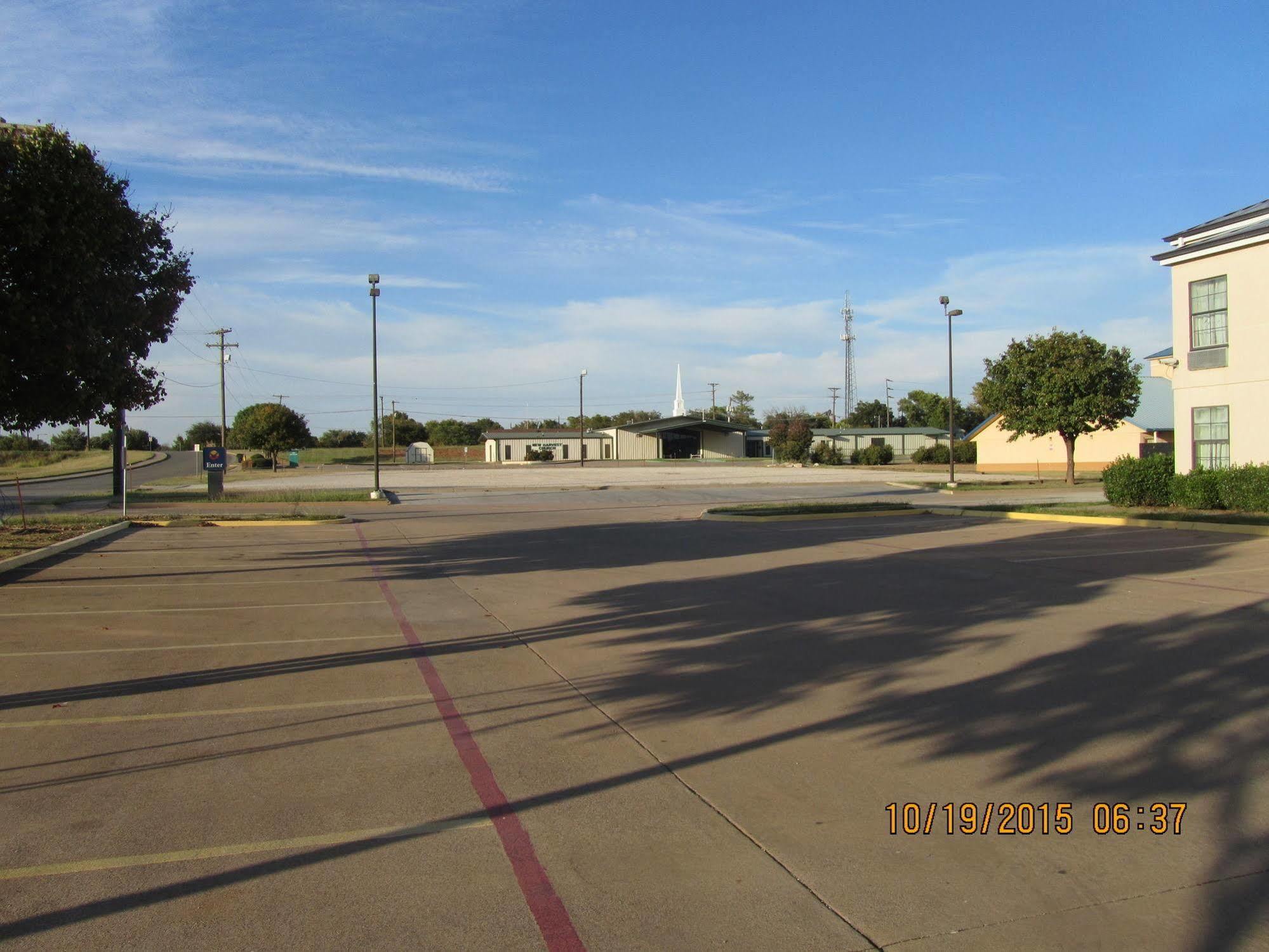 Executive Inn And Suites Wichita Falls Exterior foto